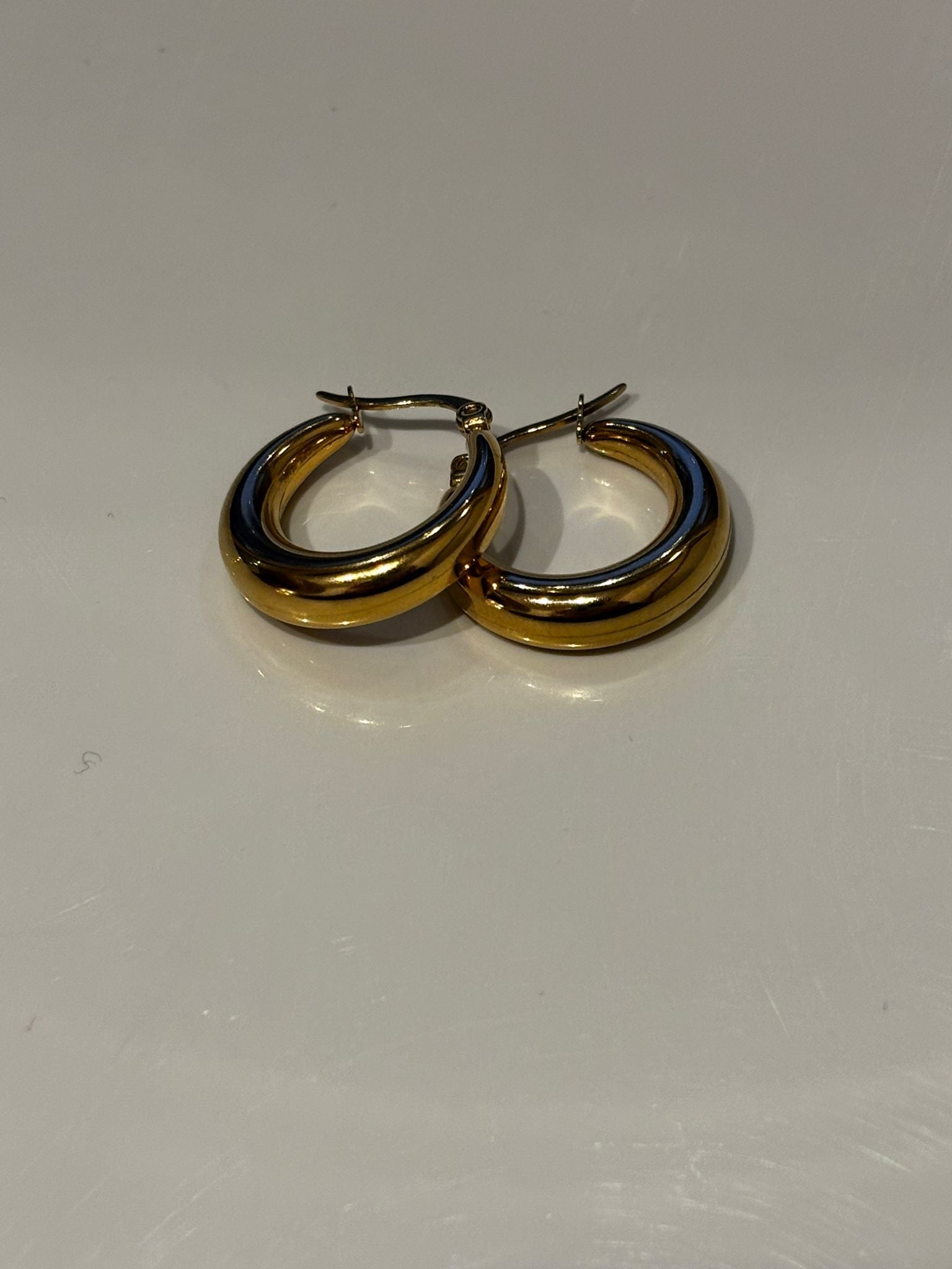 Golden loops earrings
